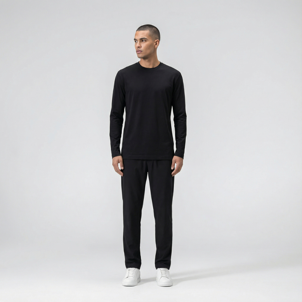 The Classic Longsleeve – Deep Black