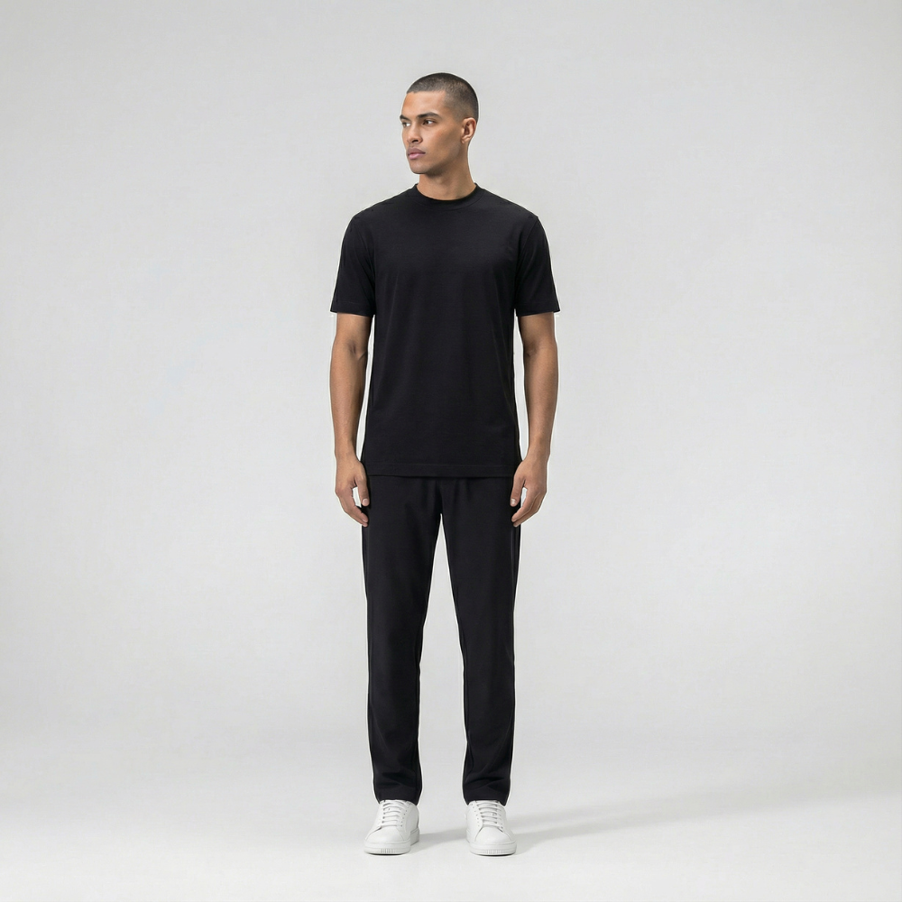 The Classic T-shirt – Deep Black